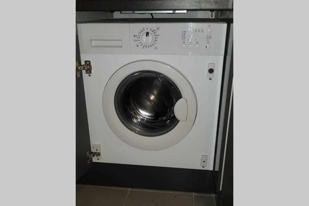 Appartement Petit Bijou Dans Le Centre De *